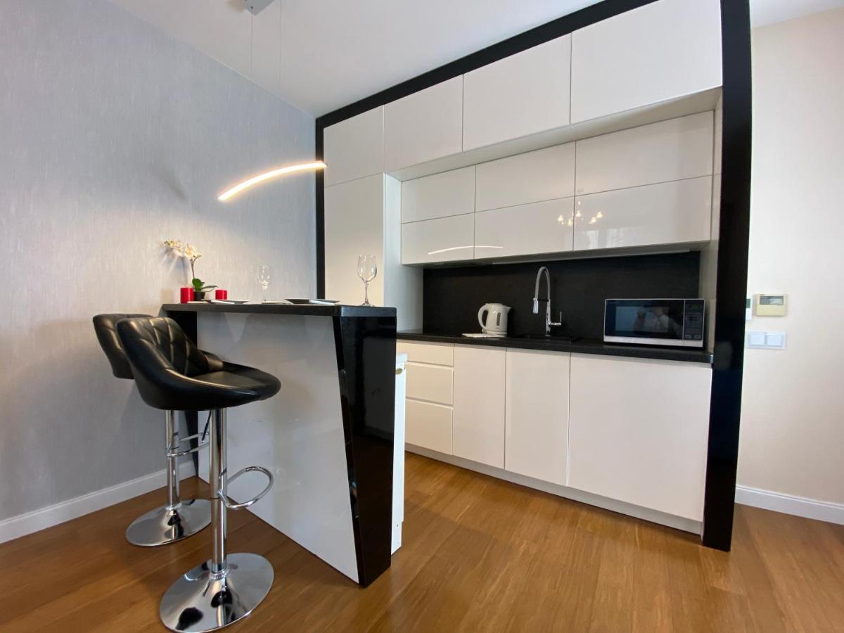 P&J Apartments Lubicz Kraków Exteriör bild