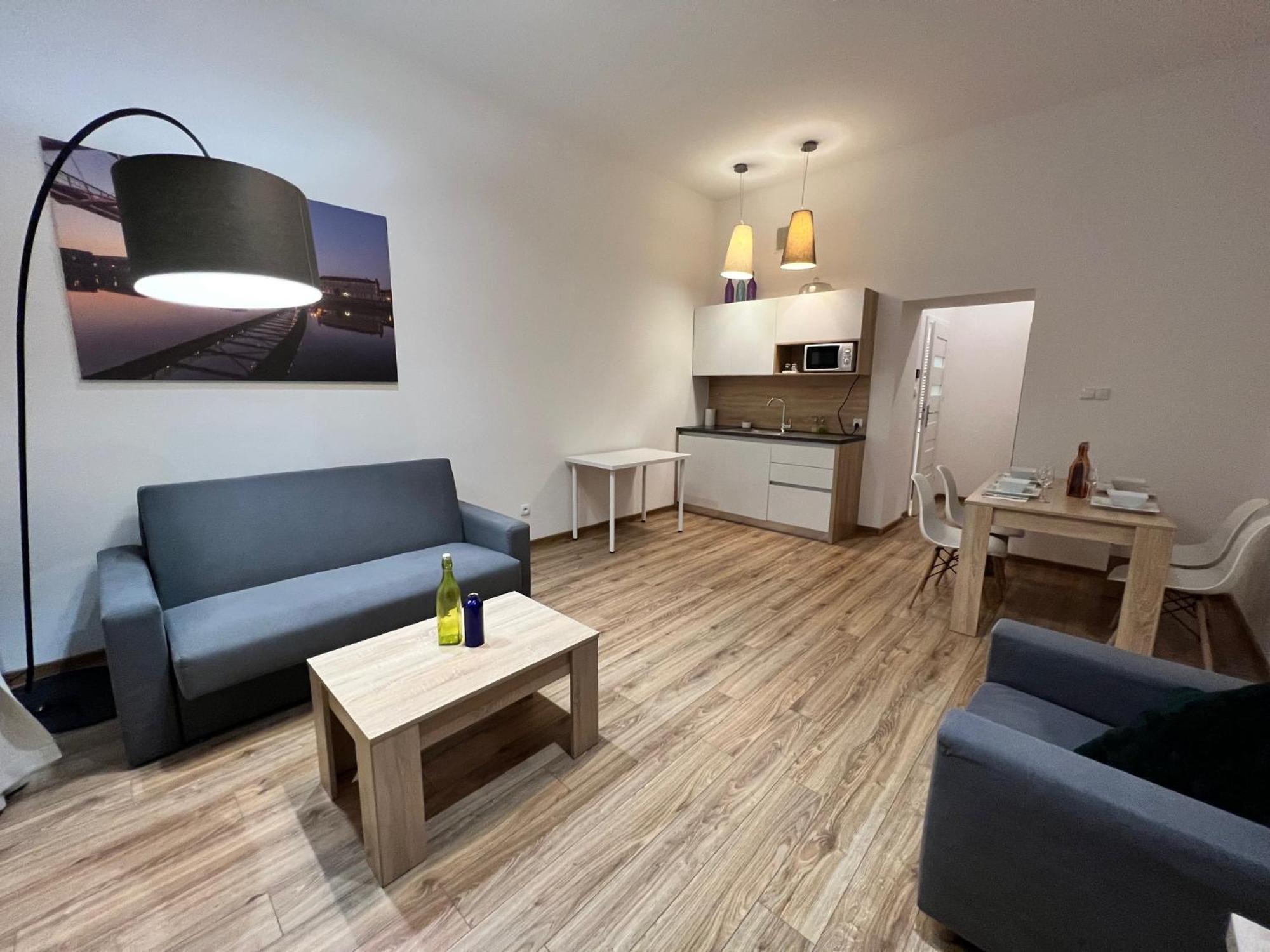 P&J Apartments Lubicz Kraków Exteriör bild